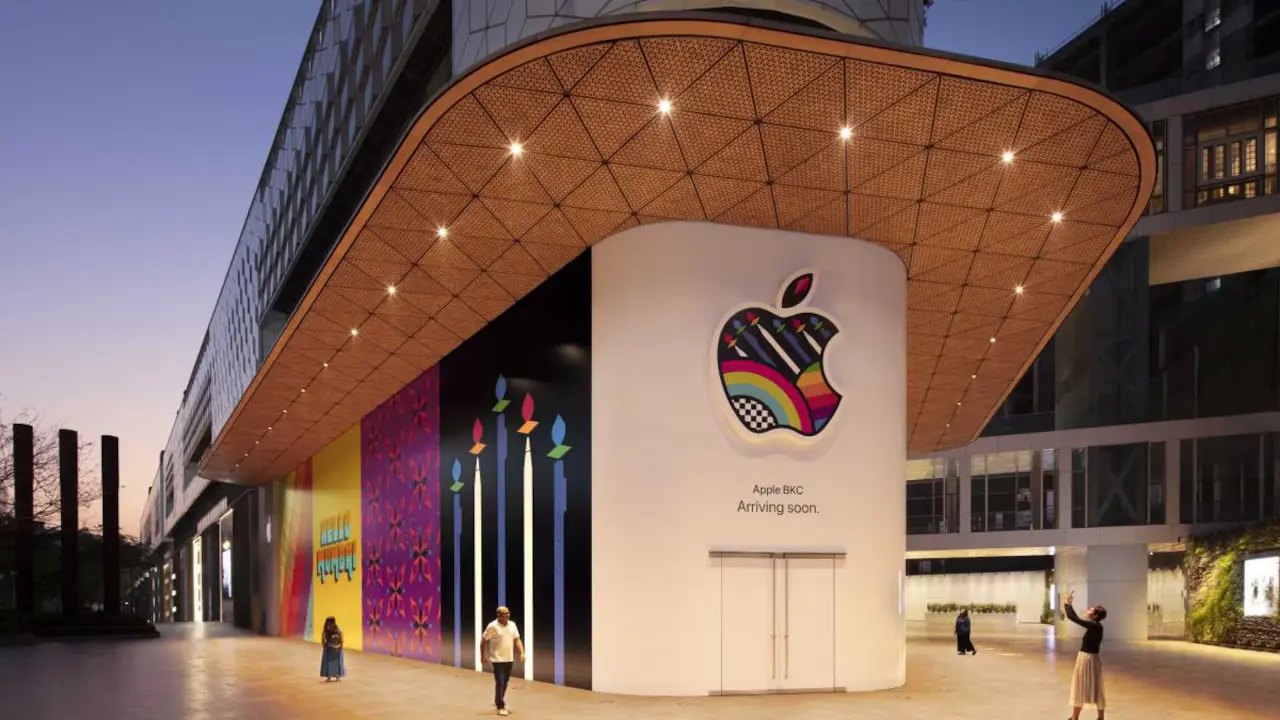 Apple Debuts First Retail Store in Pune, Strengthens India Push