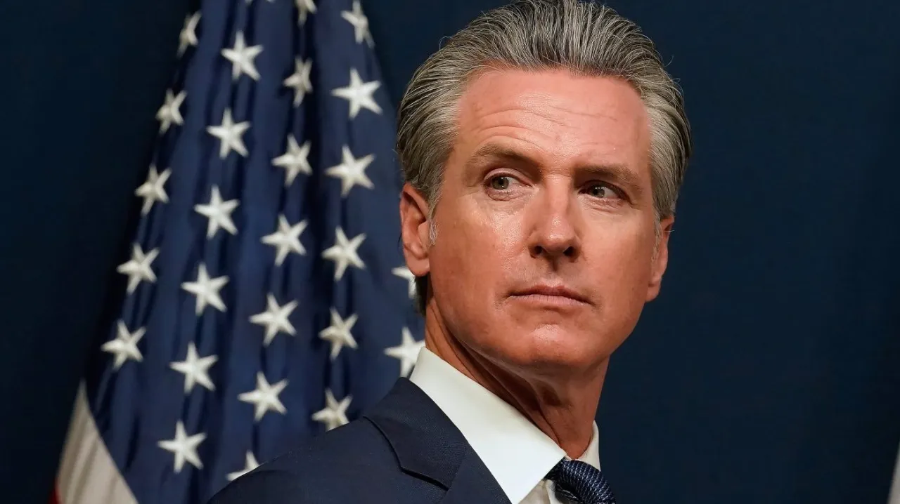 California Governor Blocks Bill Limiting Children’s Access to AI Chatbots