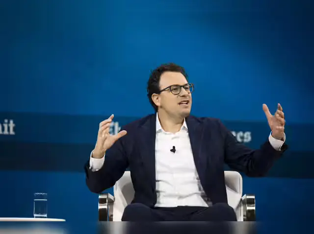 Defense Giants Pull Anthropic’s AI Tools After Trump-Era Ban Resurfaces