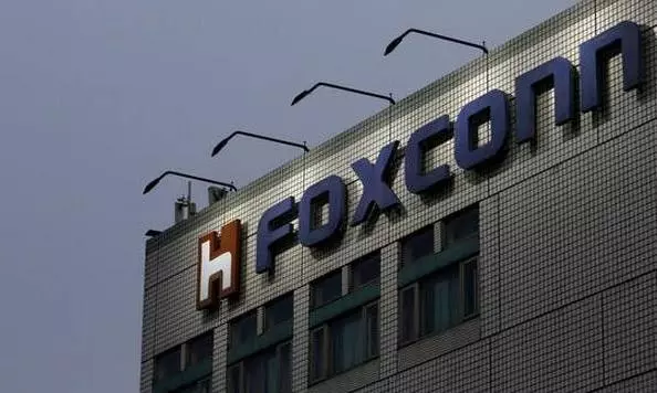 India Confirms Foxconn Operations Unharmed Despite Chinese Staff Pullback