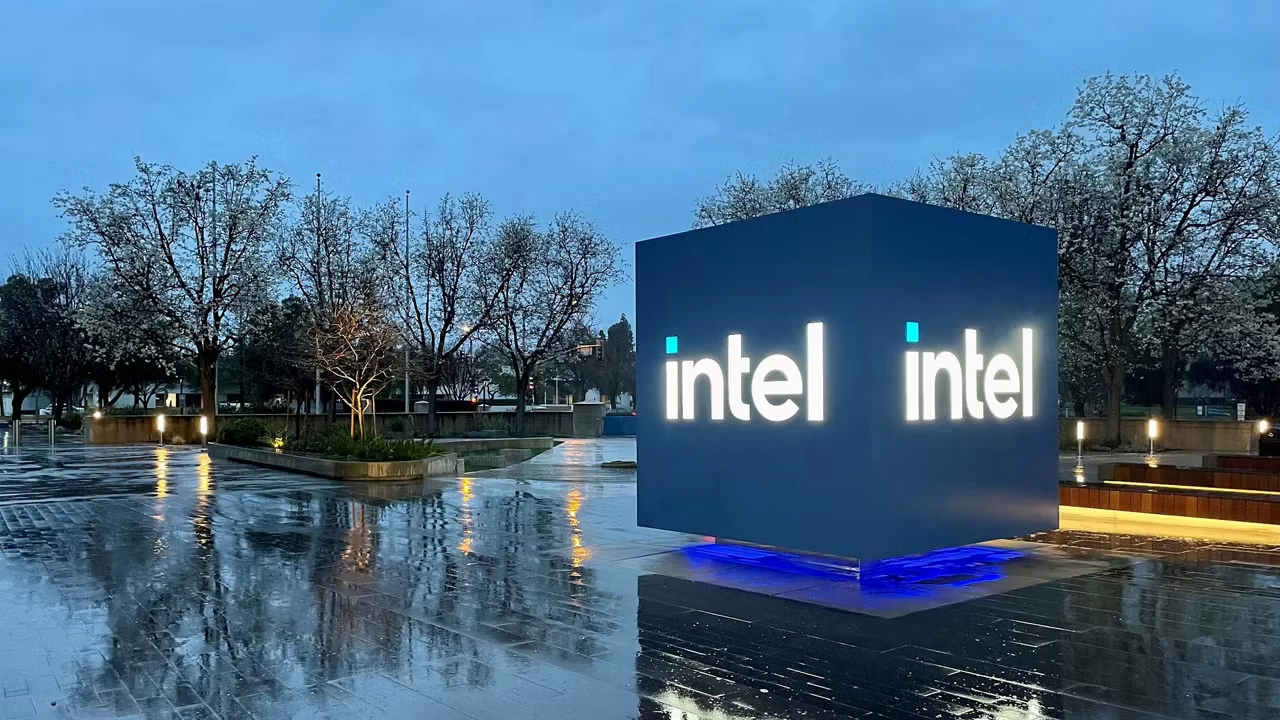 Intel Plans Major Job Cuts Amid Forecasted Financial Woes