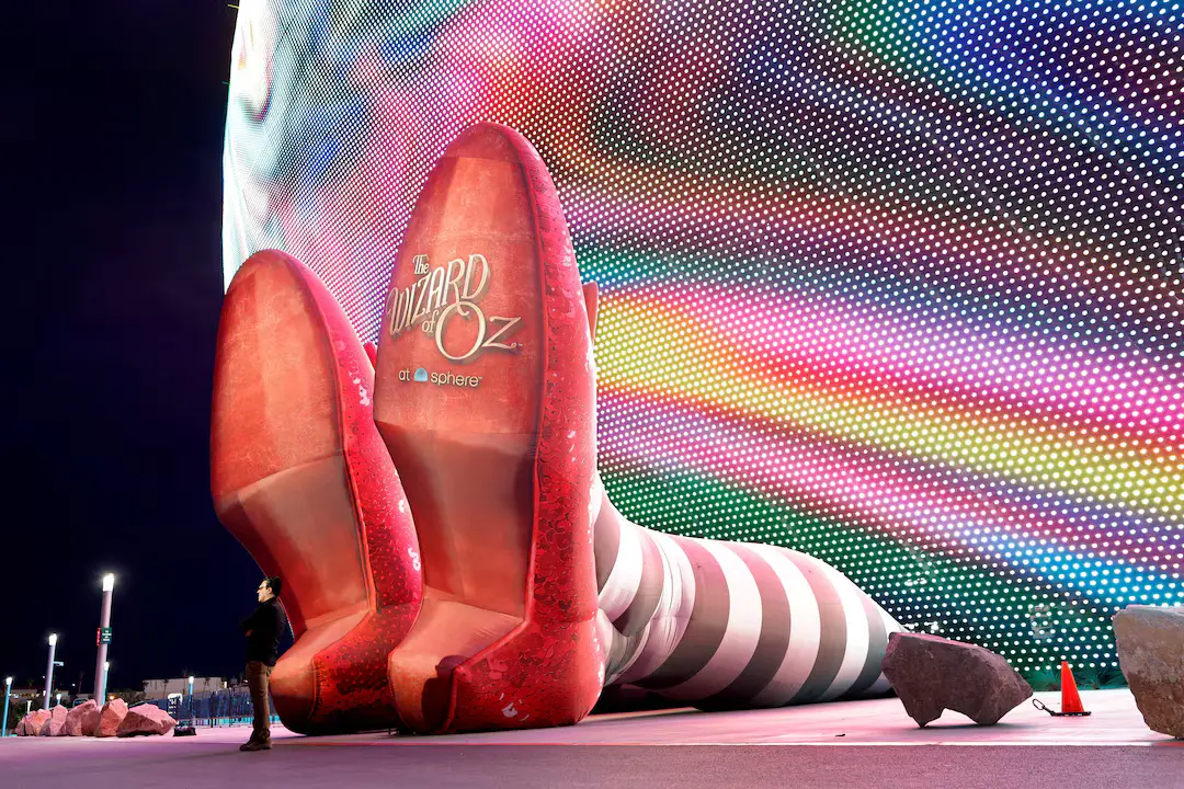 Las Vegas Sphere Reimagines Wizard of Oz in Dazzling AI-Powered Debut