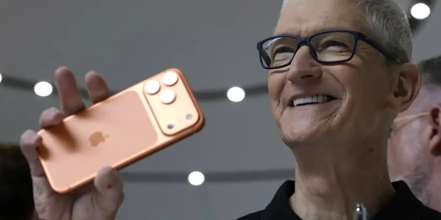 Memory Chip Shortage Looms Over Apple, Raising Fears of Pricier iPhones