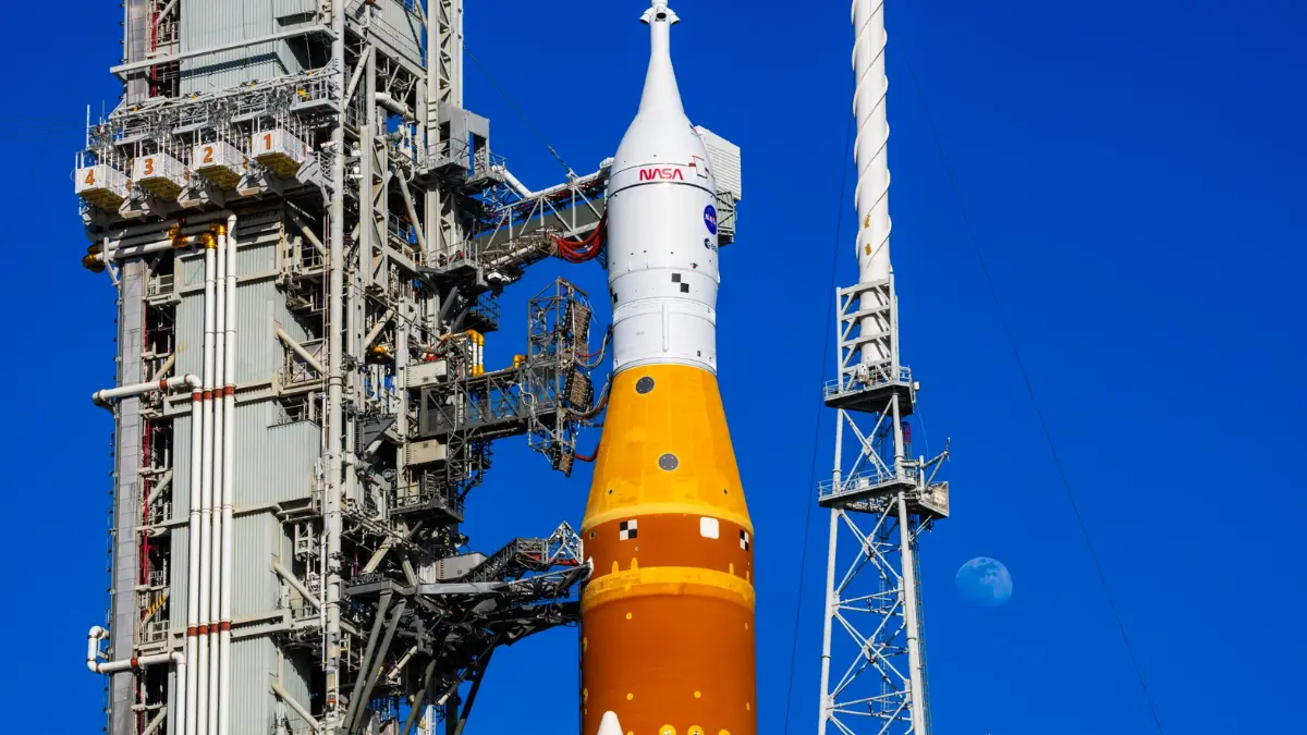 NASA Rolls Back Artemis II Moon Rocket After Helium Glitch in Upper Stage