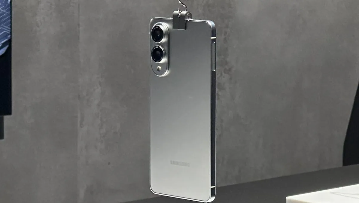 Samsung Galaxy S25 Edge Leak Unveils Stunning Redesign and Game-Changing Features!