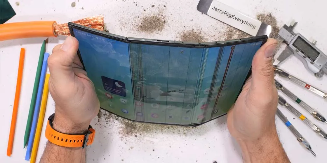 Samsung Galaxy Z TriFold Fails Bend Test, Casting Doubt on Foldable Phone Durability