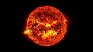 Scientists Unravel the Mystery Behind the Sun’s Superheated Atmosphere