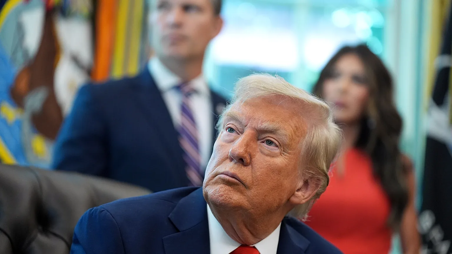 Trump Warns of Tariffs Against Nations Targeting U.S. Tech Giants