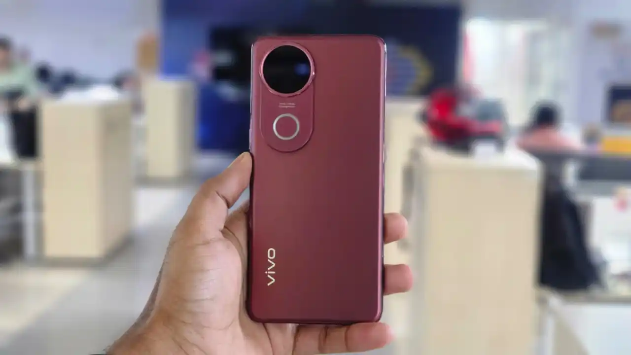 Vivo V50 Elite Edition Launched in India: Snapdragon Power & 6000mAh Battery